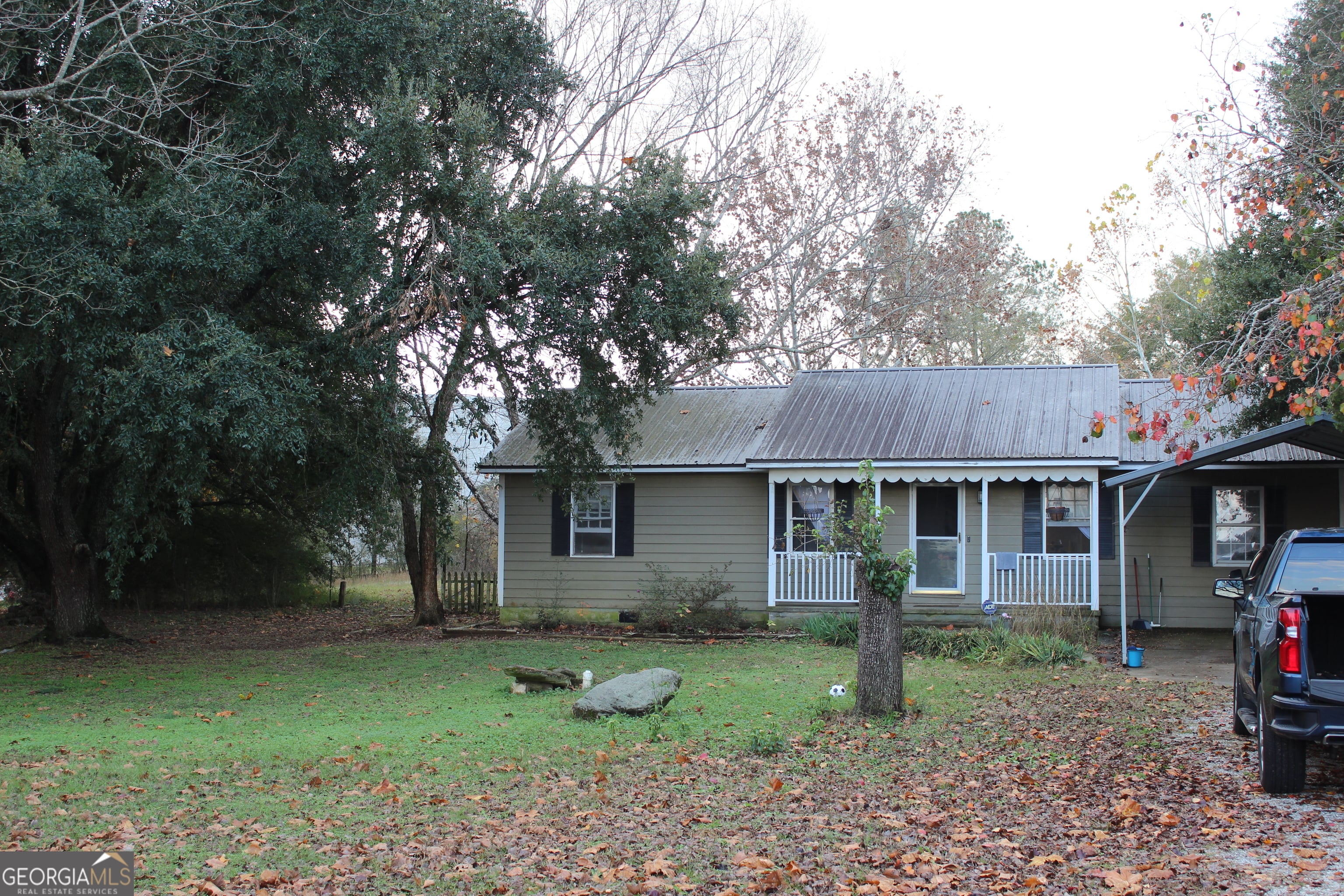 6018 Jackson Rd, Jackson, GA 30233