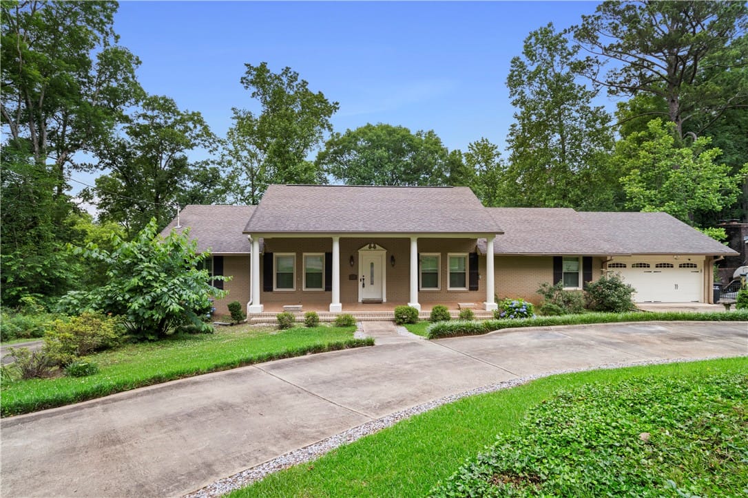 1124 COLLINWOOD, OPELIKA, AL, 36801