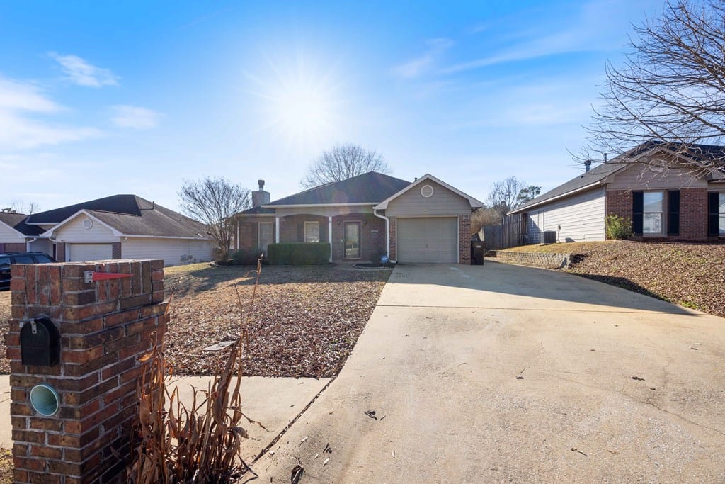 1020 Sugar Mill Drive, Columbus, GA, 31909 — Photo 2