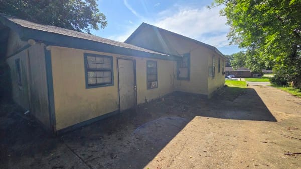 206 Gautier St, Tuskegee, AL 36083