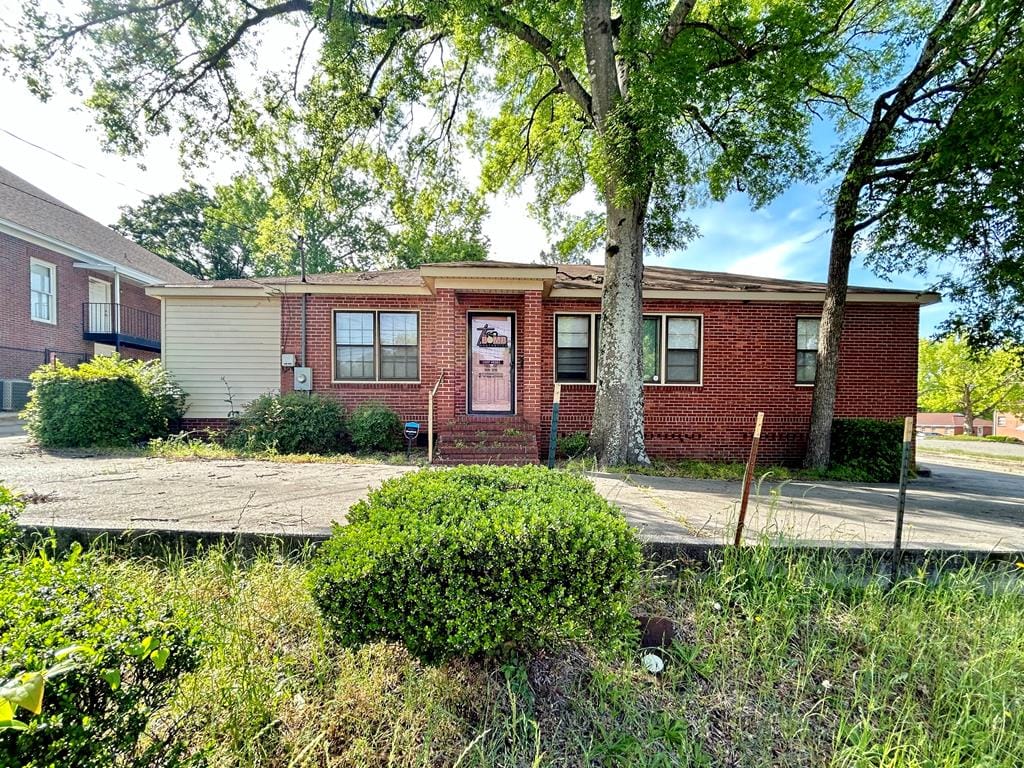 2312 Warm Springs Rd, Columbus, GA 31904