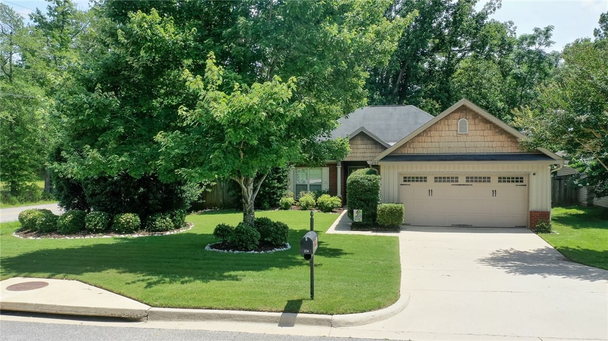 204 Deerfield Court, Auburn, AL, 36832