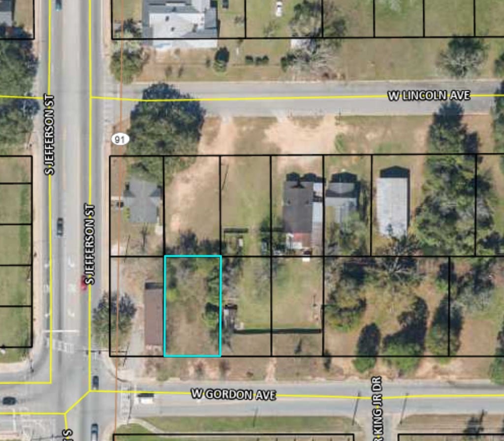 329 W Gordon Ave, Albany, GA 31701