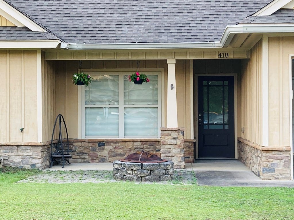 418 Lee Road 2170, Phenix City, AL, 36870, Front view
