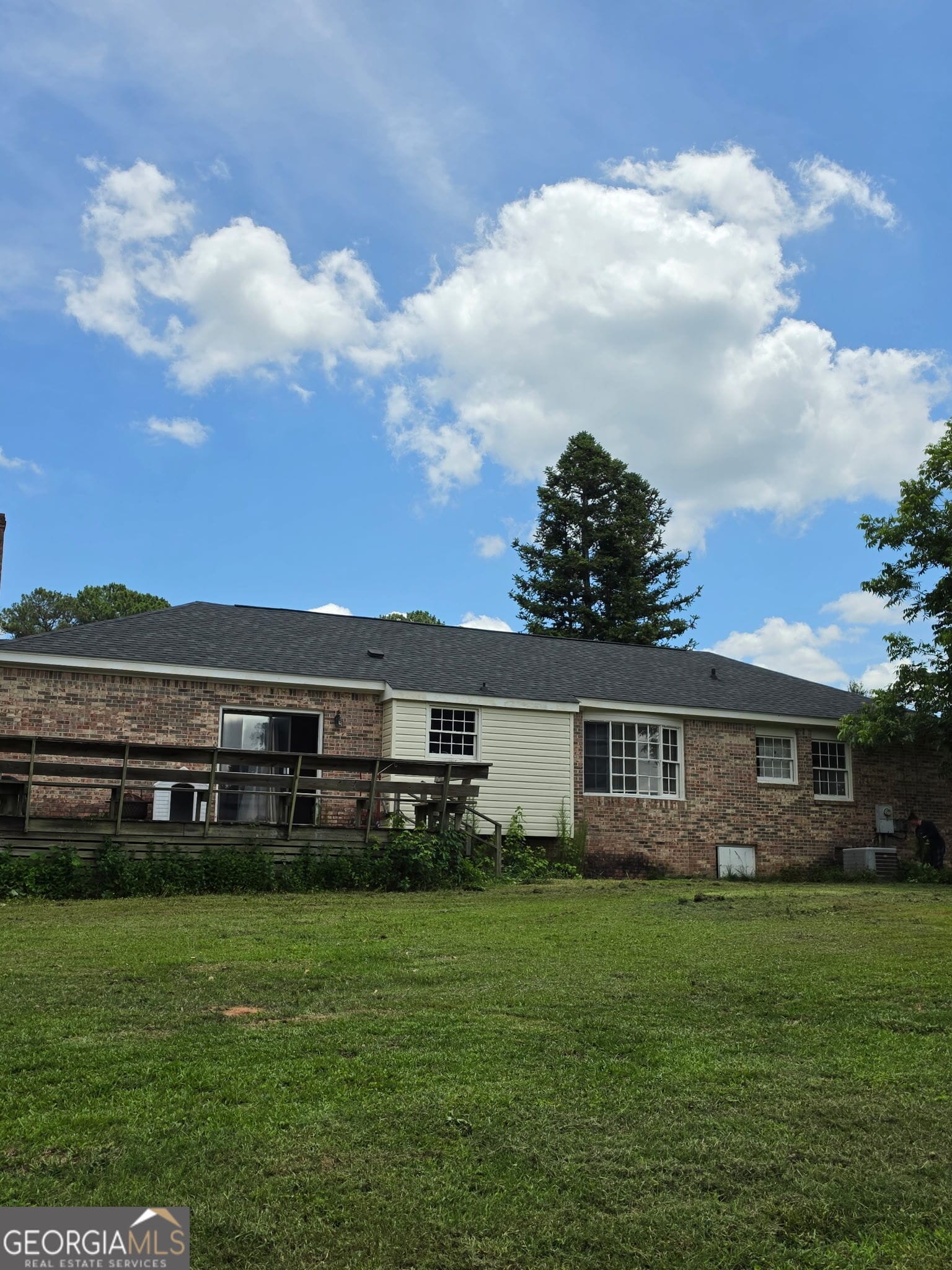 63 Kay Ln, Roanoke, AL 36274