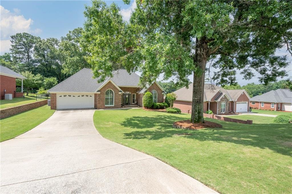 2107 Canter Dr, Phenix City, AL 36867