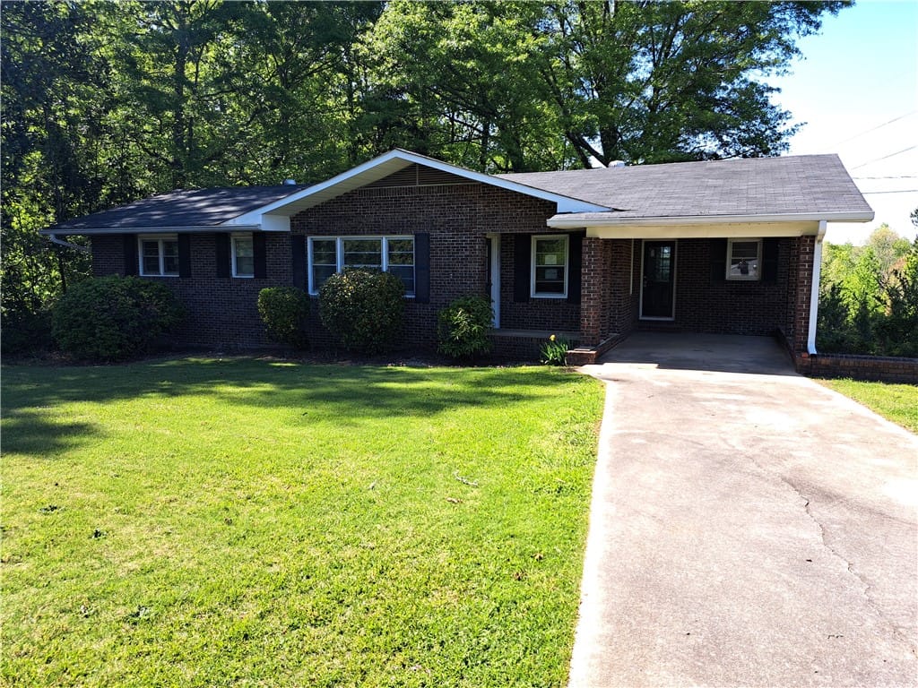 769 Halliana Road, Alexander City, AL, 35010