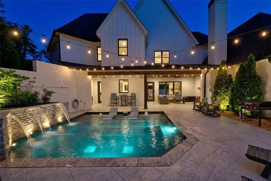 2615 Wilmington Ct #130, Auburn, AL 36830, Heated saltwater pool includes multiple water feat