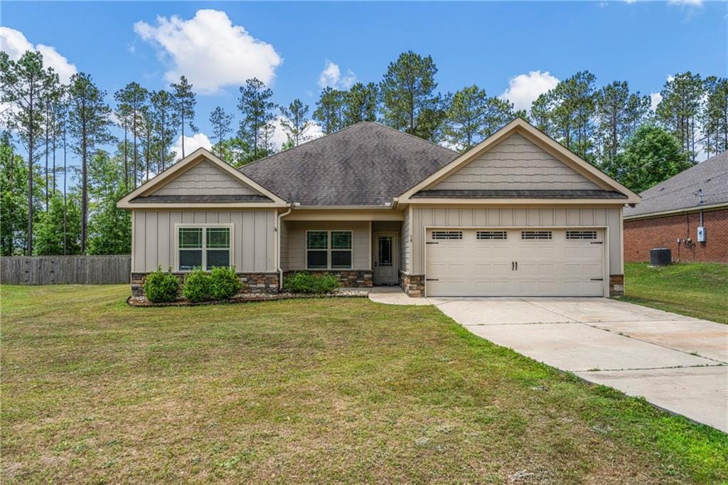 19 Fast Ln, Seale, AL 36875