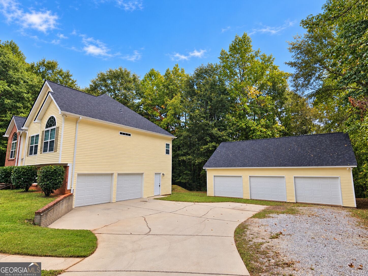 2586 Luther Bailey Rd, Senoia, GA 30276
