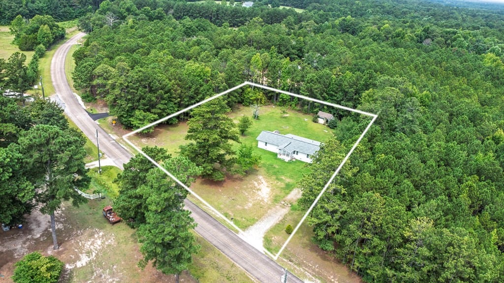 514 Phillips Rd, Warm Springs, GA 31830
