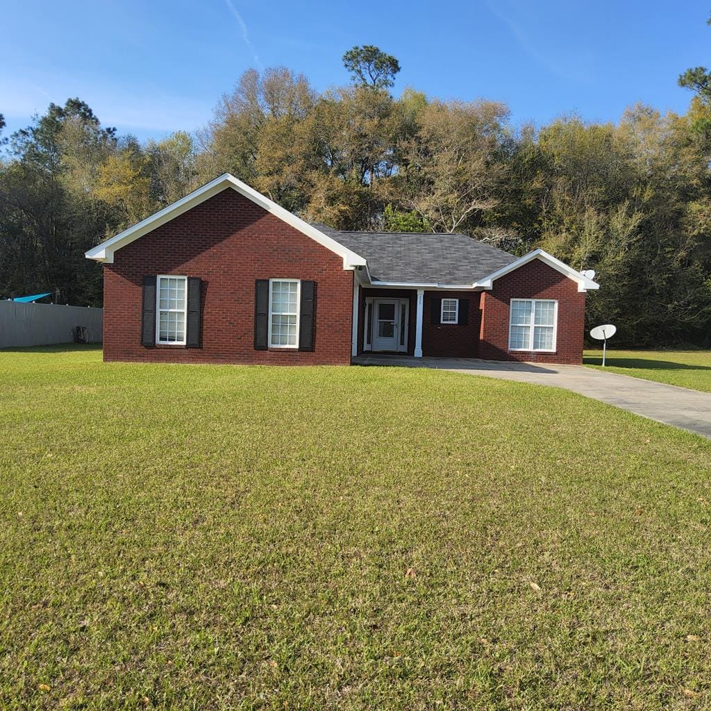238 Long Pine Dr, Leesburg, GA 31763