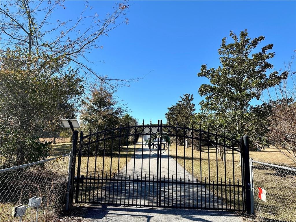 118 Kitetown, Seale, AL, 36875 — Photo 2