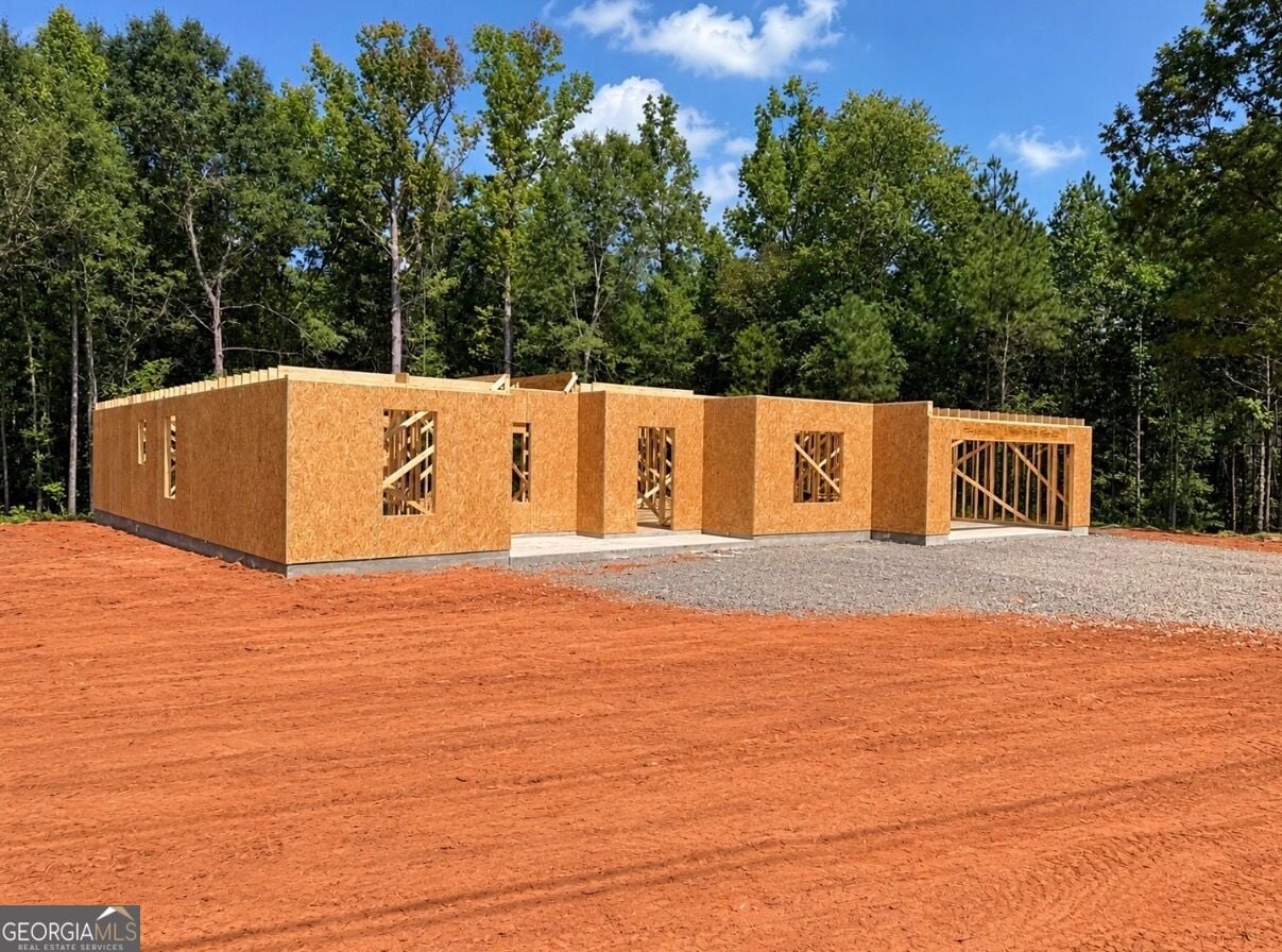 7026 Crest Hwy, Molena, GA 30258