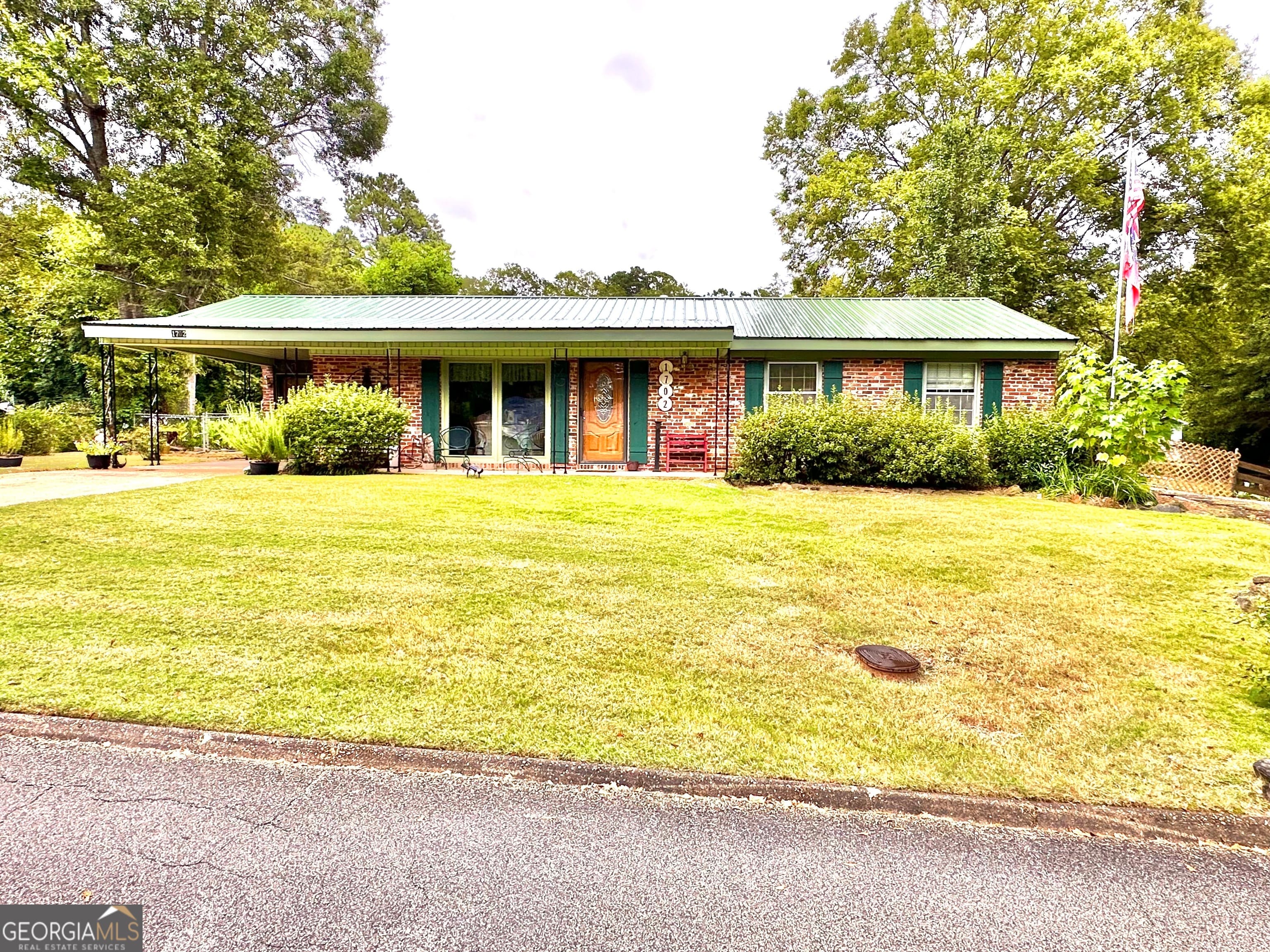 1702 Rosemont, West Point, GA, 31833