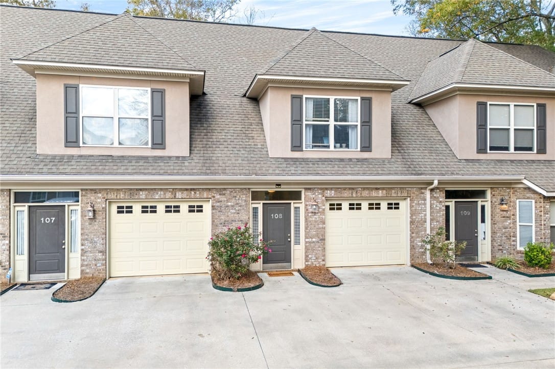 Kingsport Apartments, 115 N Debardeleben St Unit 108, Auburn, AL 36830