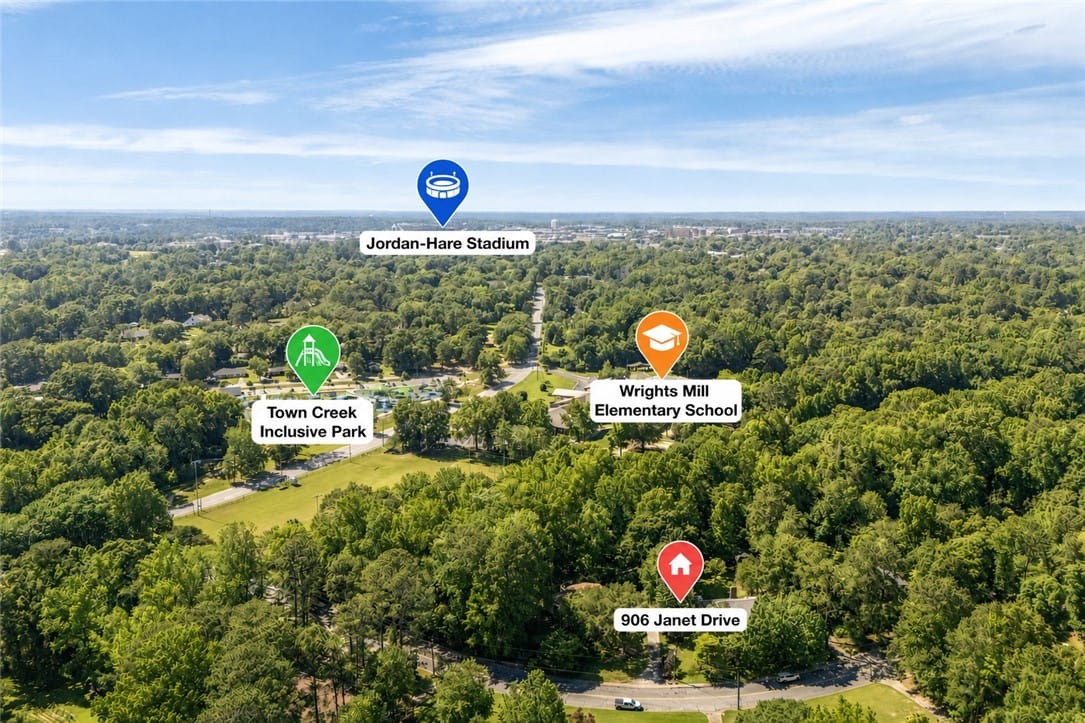 906 Janet Dr, Auburn, AL 36830, Lot is 1.05 acres in close proximity to the stadiu