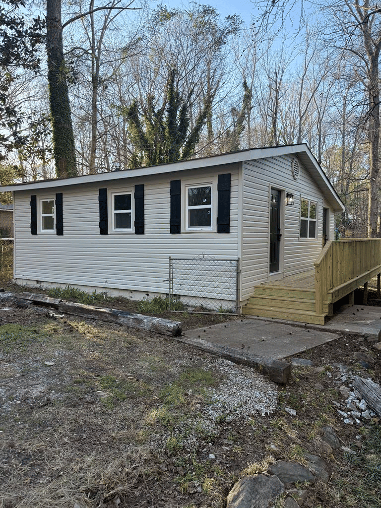 242 Cedar Circle, West Point, GA, 31833