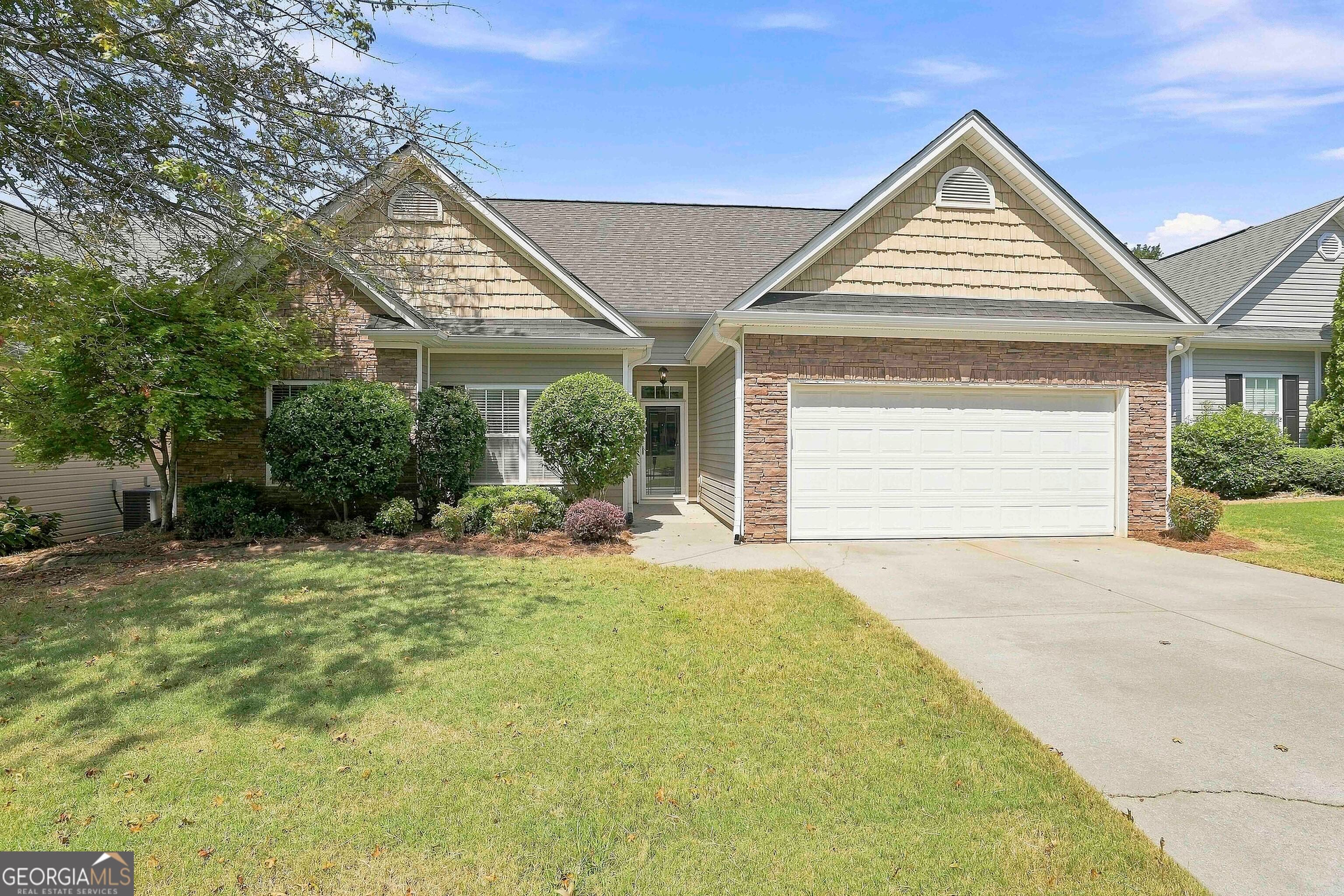 58 Village Park Dr, Newnan, GA 30265