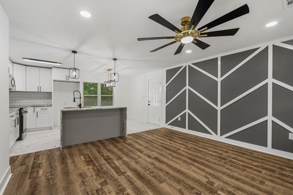 72 Waverly Way, Waverly, AL 36879