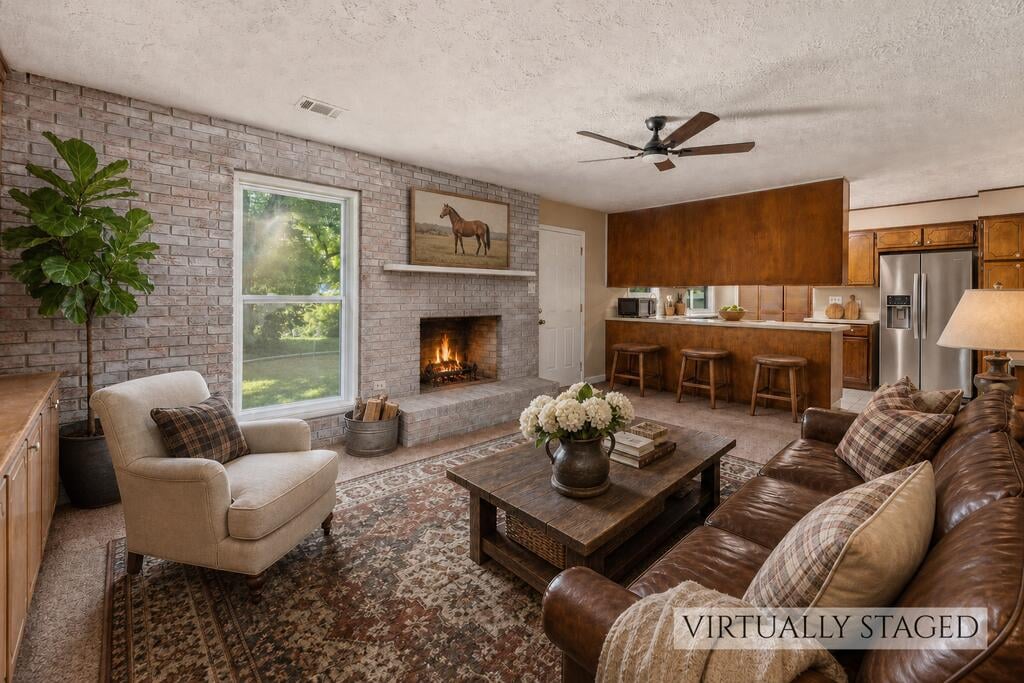 604 Pear St, West Point, GA 31833, VIRTUALLY STAGED DEN, This is what your den COULD look like