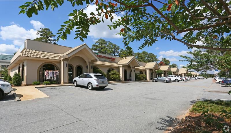 2610 Dawson Rd, Albany, GA 31707