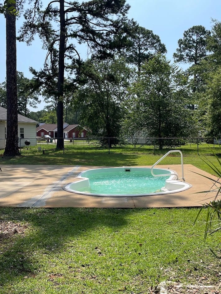 3620 Club Dr, Albany, GA 31721