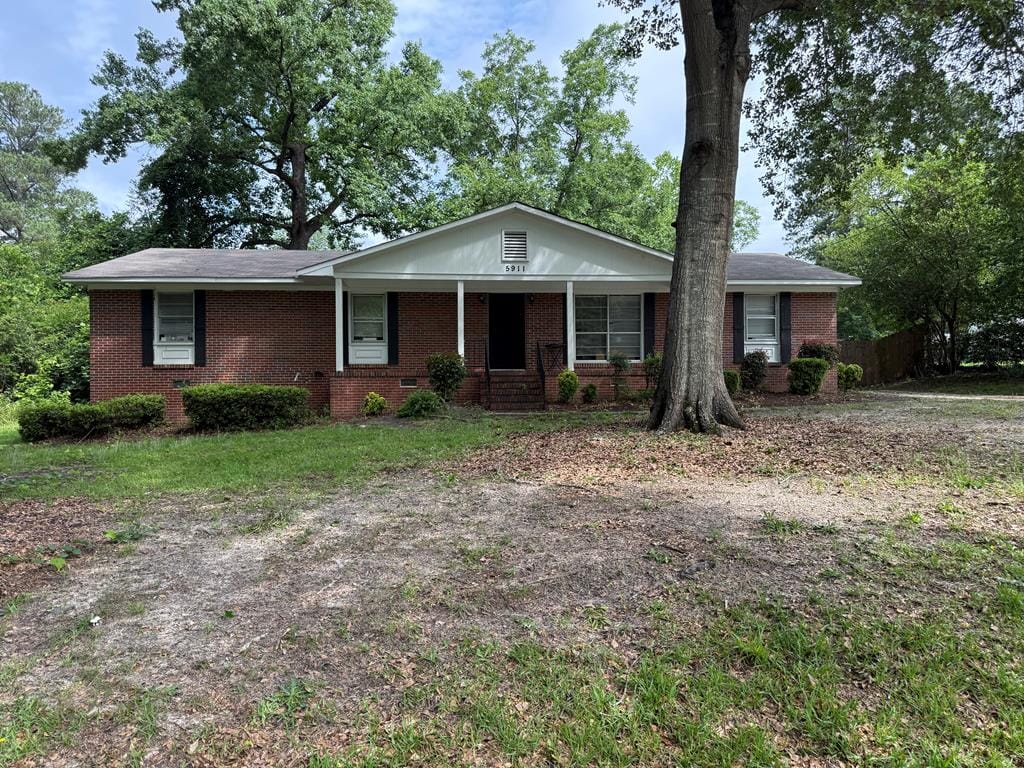 5911 Bishop Dr, Columbus, GA 31909