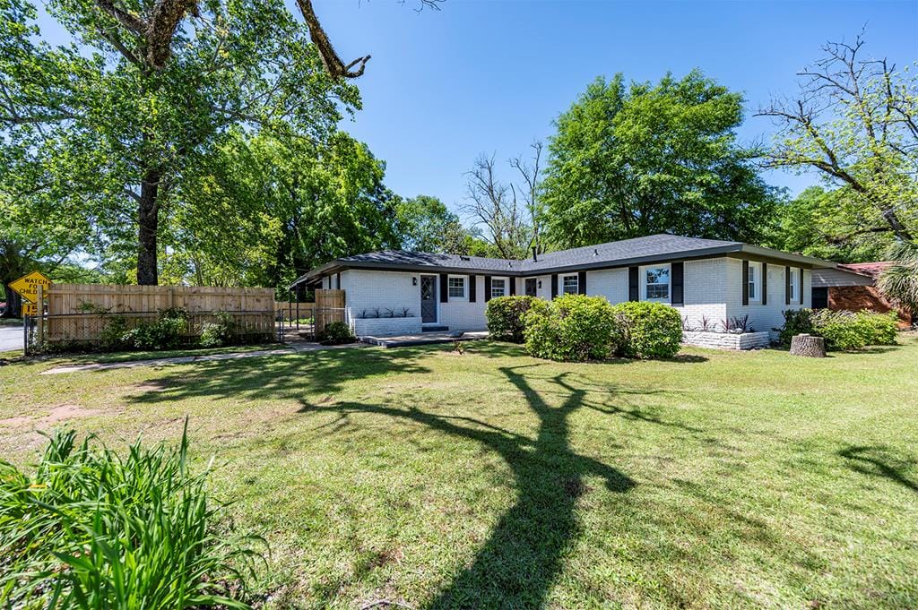 1122 Stuart Avenue, Albany, GA, 31707