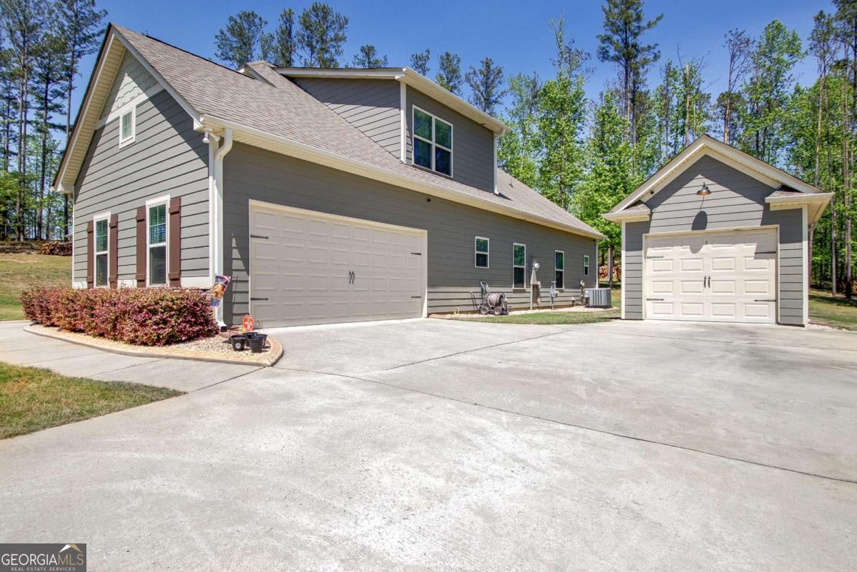 153 Carlow Ct, Newnan, GA 30263