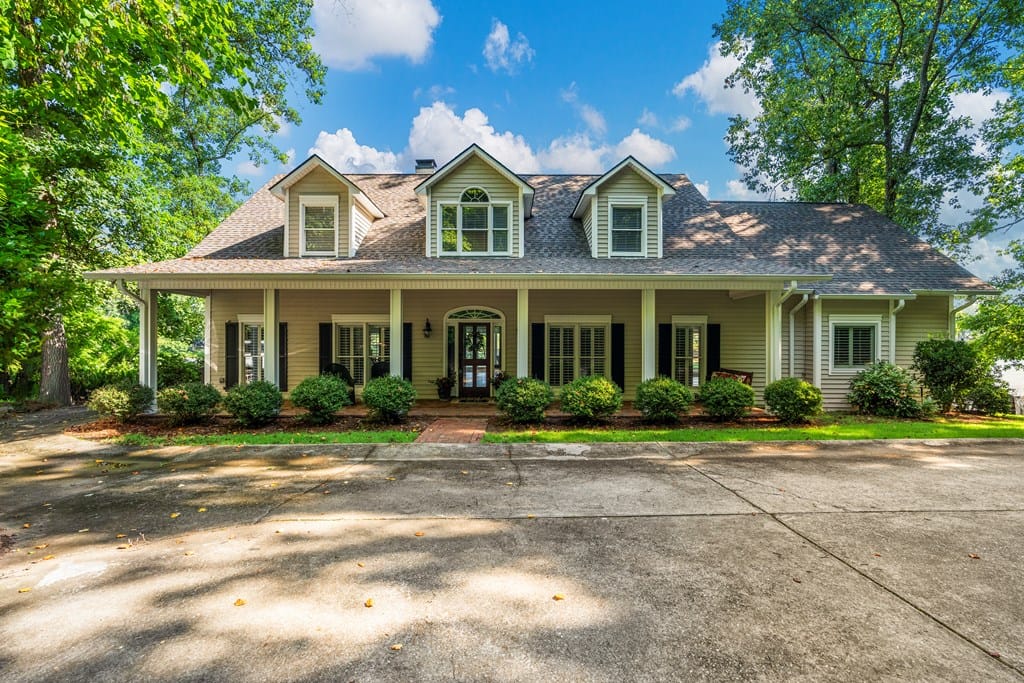 540 Hall Dr, Hamilton, GA 31811