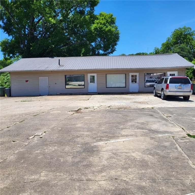 515 LANIER, Lanett, AL, 36863