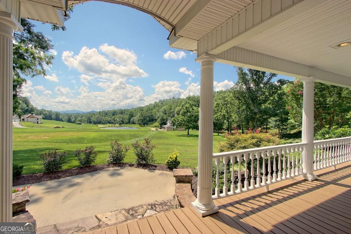 299 Old Homestead Ln, Hayesville, NC 28904