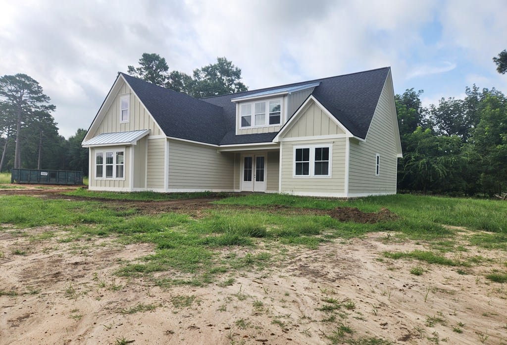 128 Hazelwood Dr, Leesburg, GA 31763