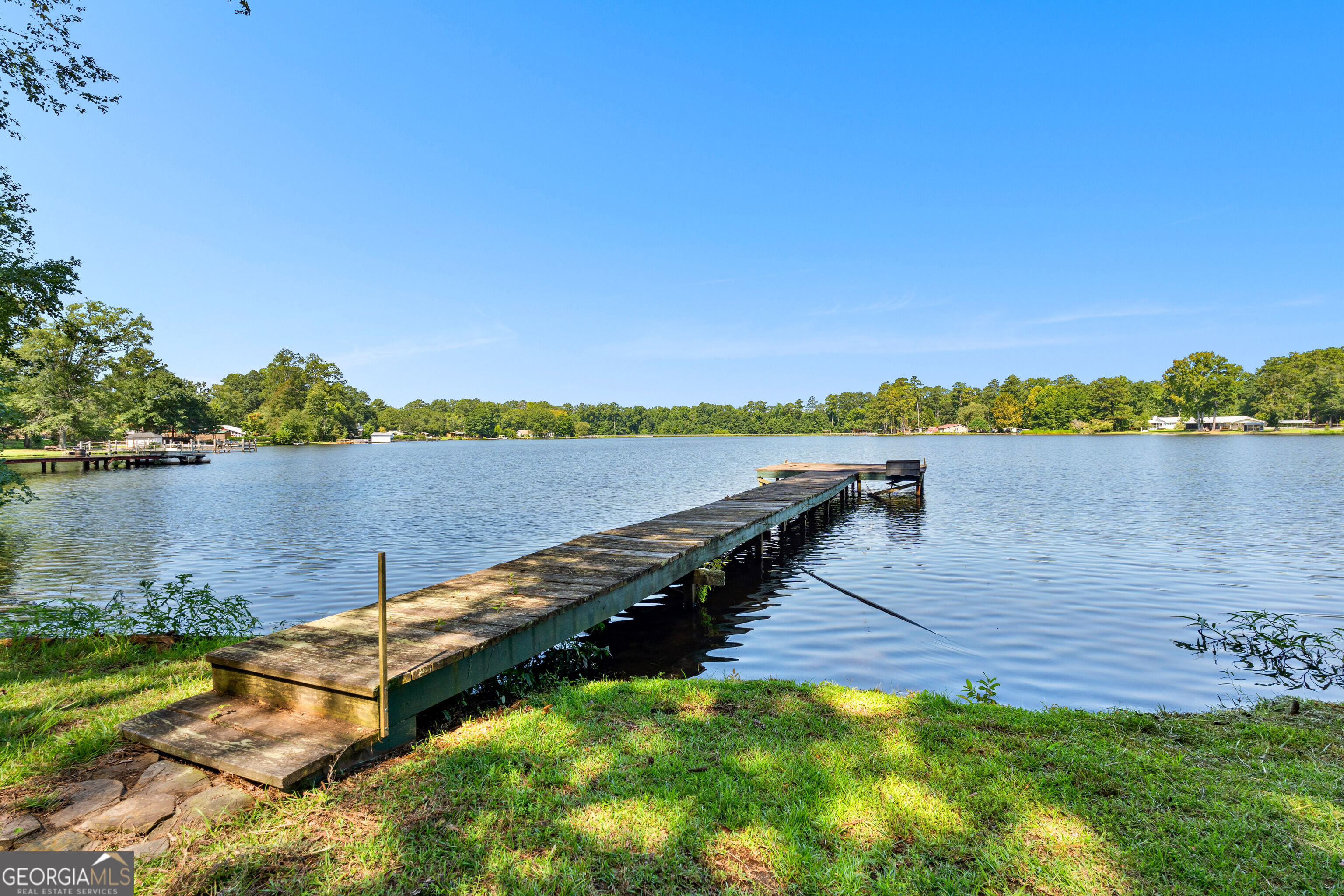 30 Peachtree Dr, Sharpsburg, GA 30277