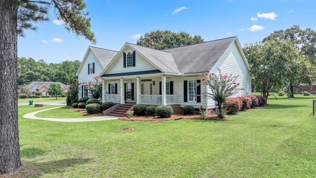 134 Loblolly Ln, Albany, GA 31721