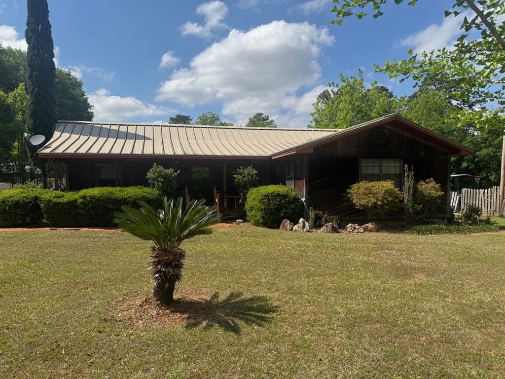 239 Garden Dr, Blakely, GA 39823