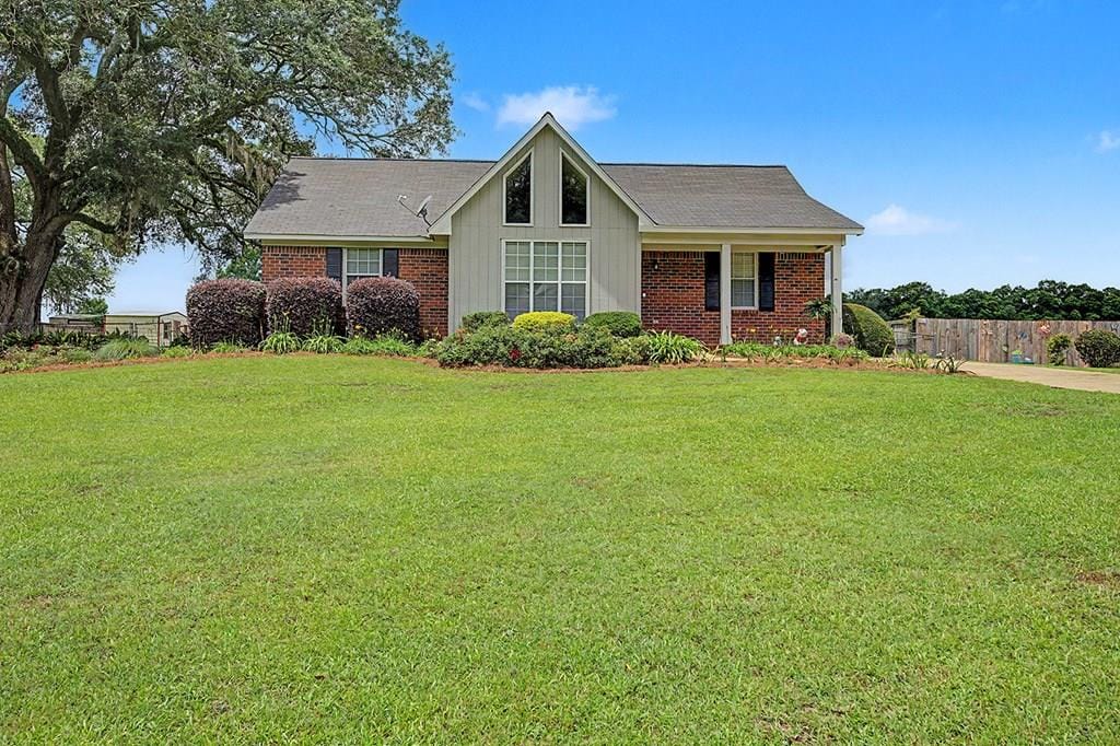 145 Lazy Acres Rd, Leesburg, GA 31763