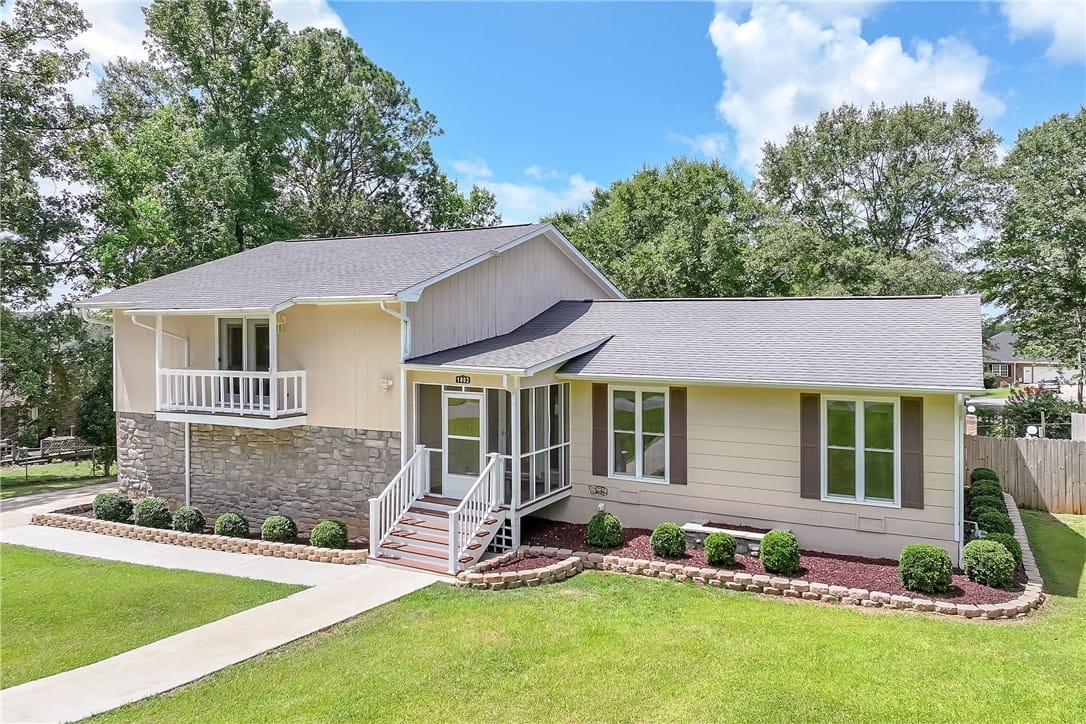 1802 Briarwood Ln, Opelika, AL 36801