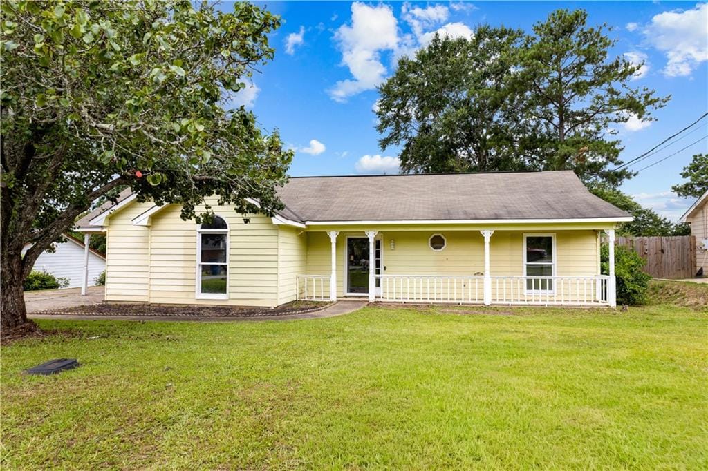 62 Lee Rd 819, Phenix City, AL 36870