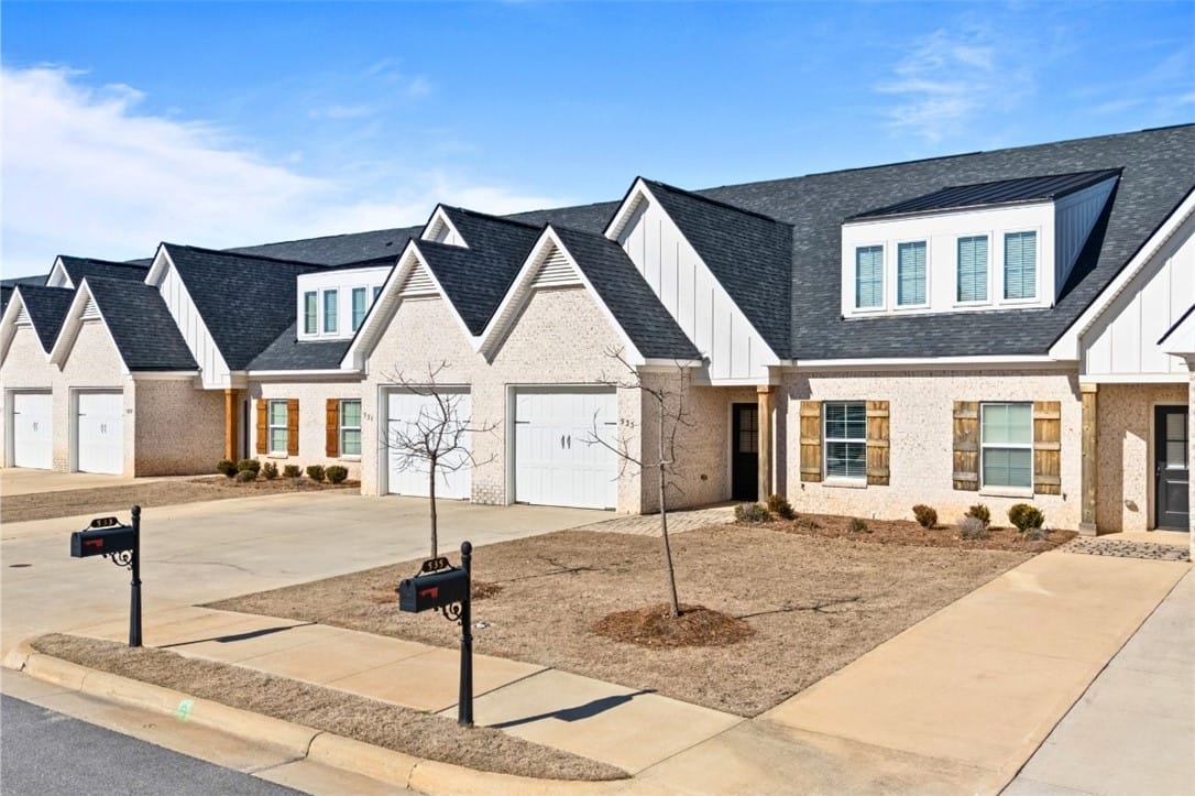 533 Cloverdale Drive, Auburn, AL, 36830 — Photo 2