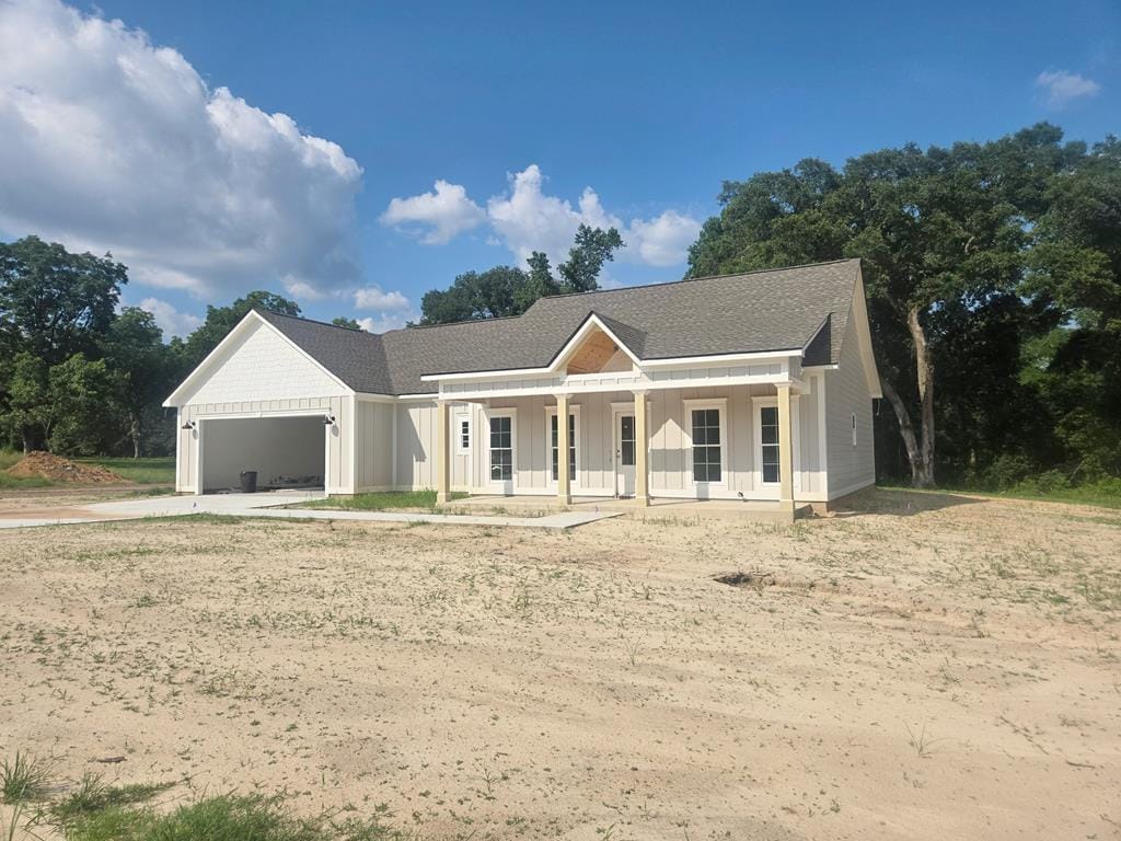 109 Fawn Ct, Leesburg, GA 31763