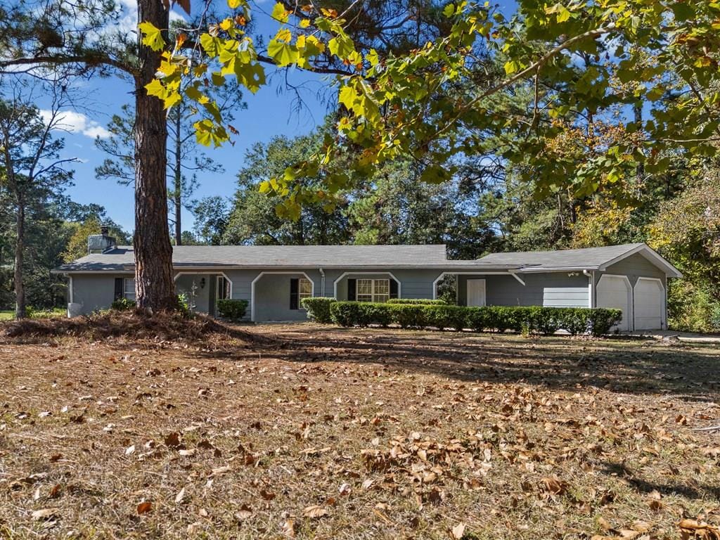 202 Oak Grove Dr, Albany, GA 31705
