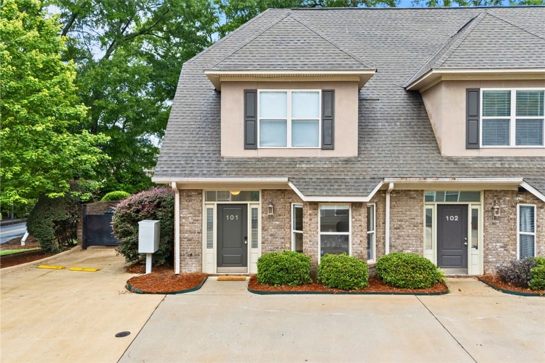 Kingsport Apartments, 115 N Debardeleben St Unit 101, Auburn, AL 36830