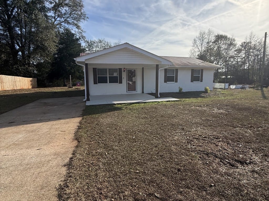 1211 COUNTY ROAD 189, Valley, AL, 36854