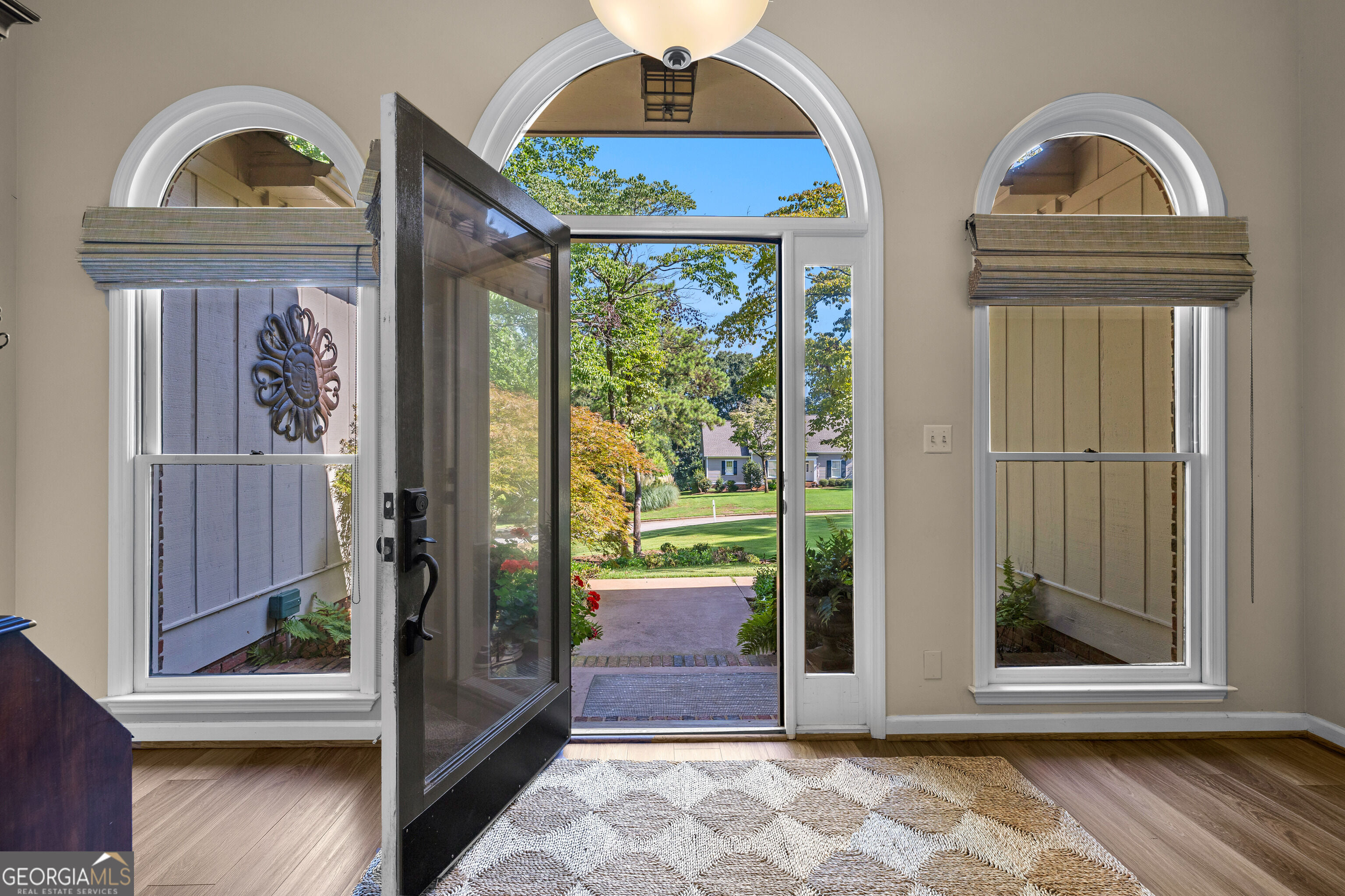 216 Ashford Cir, LaGrange, GA 30240