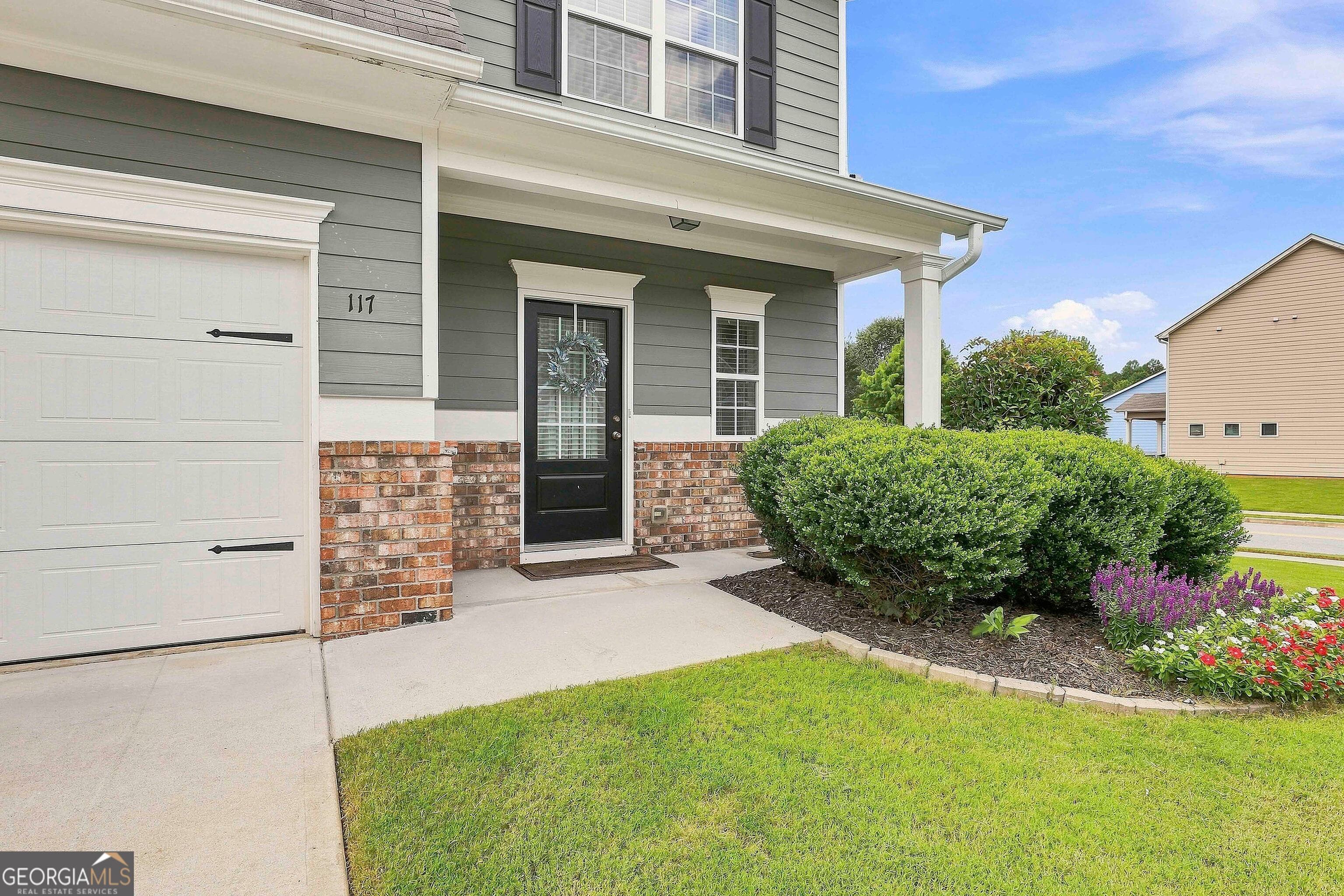 117 Thomaston St, Newnan, GA 30263