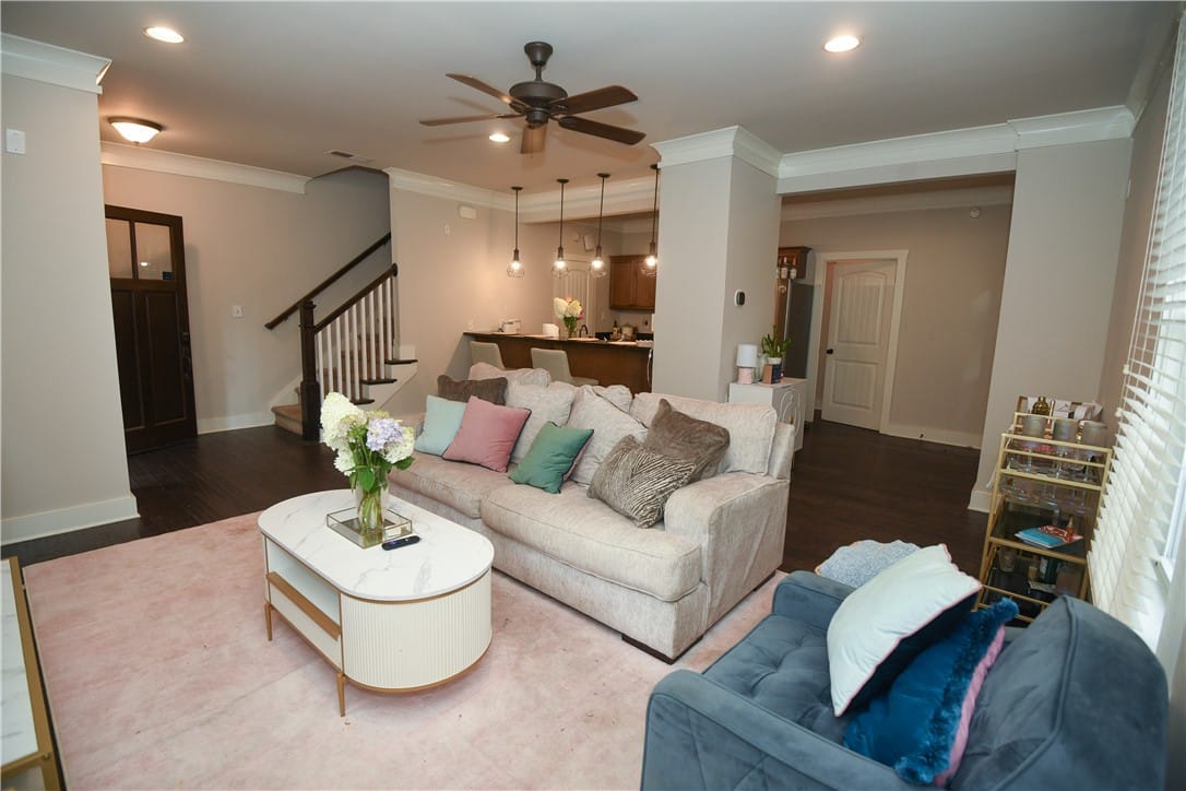 650 Dekalb St Unit 1080, Auburn, AL 36830, Hardwood floors flow through this open-concept liv