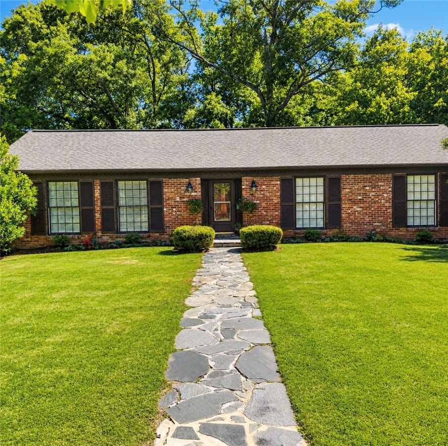 801 10TH, Opelika, AL, 36801