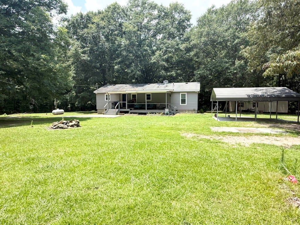 62 Melvin Harris Rd, Manchester, GA 31816